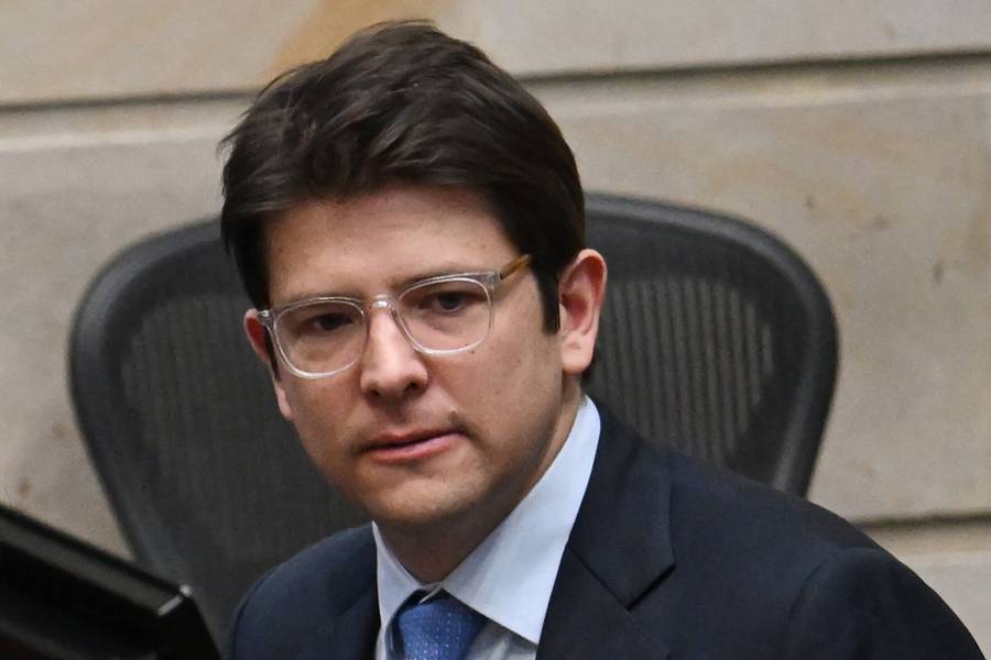 Presidenciable baleado en Colombia muestra respuesta 