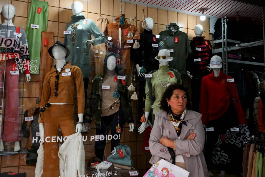 La Argentina de Milei, dividida entre quienes viajan y consumen y quienes no pueden sobrevivir