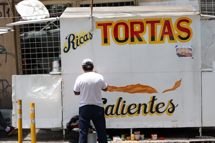 Regresan los rótulos a la alcaldía Cuauhtémoc; anuncia alcaldesa Alessandra Rojo el fin de la prohibición
