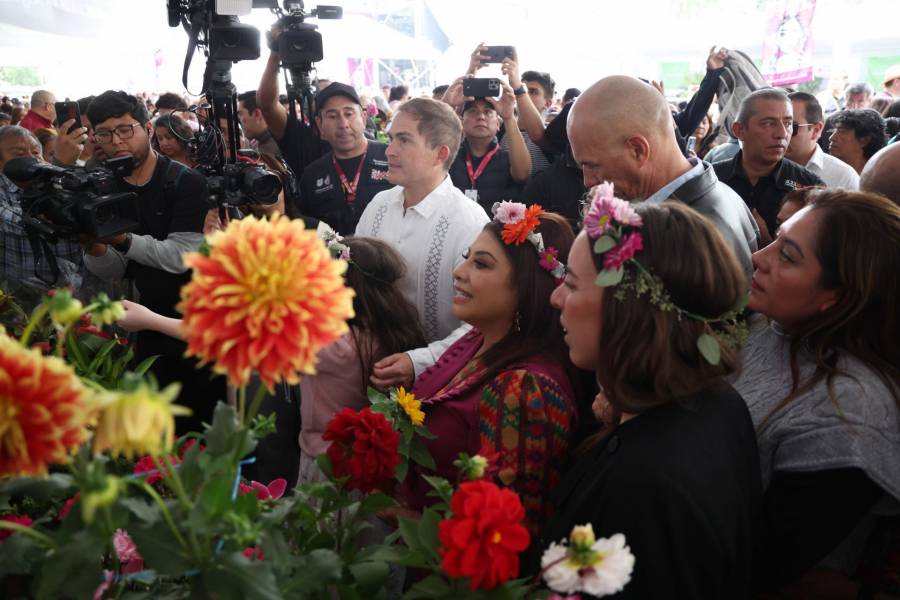Más de 30 mil personas asisten al arranque de la Feria de las Flores 2025 en Álvaro Obregón