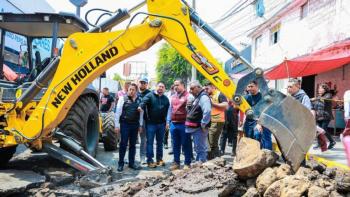 GAM atiende viviendas afectadas por mega fuga de agua en Ampliación Gabriel Hernández