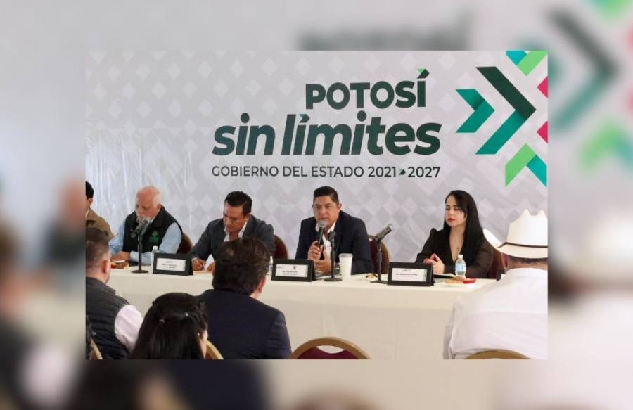 Ricardo Gallardo llama a su gabinete a mantener el ritmo y avanzar con resultados en beneficio de las cuatro regiones