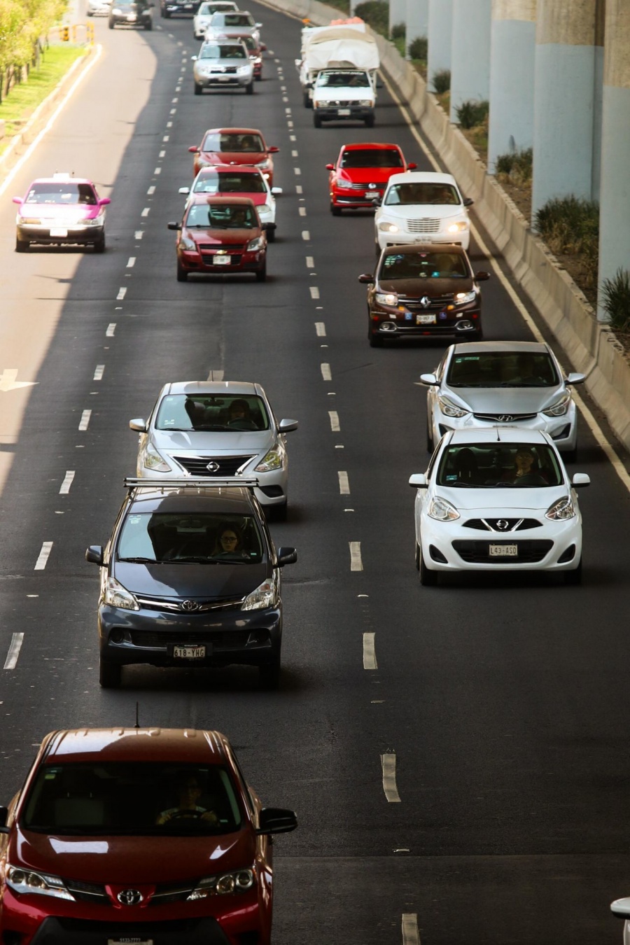 Hoy No Circula 17 de julio 2025: ¿Qué autos no circulan este jueves en CDMX y Edomex? 