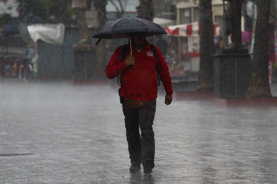 Pronóstico del clima CDMX y Edomex 17 de julio de 2025: Chubascos vespertinos con posibles granizadas 