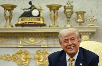 Economía de EEUU sólida pero hay preocupación por aranceles (Fed)