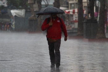 Pronóstico del clima CDMX y Edomex 17 de julio de 2025: Chubascos vespertinos con posibles granizadas