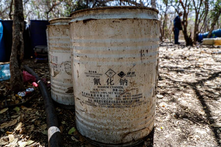 Desmantela laboratorio clandestino de metanfetamina en Culiac&aacute;n: aseguran casi una tonelada de droga