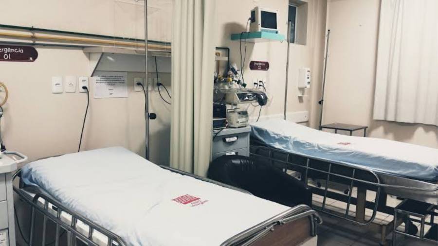 Fallece mujer de 62 años frente a hospital privado tras presunta negativa de atención médica