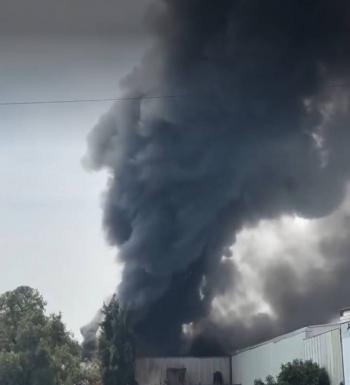 Incendio en Tultitl&aacute;n provoca evacuaci&oacute;n de viviendas en colonia Independencia