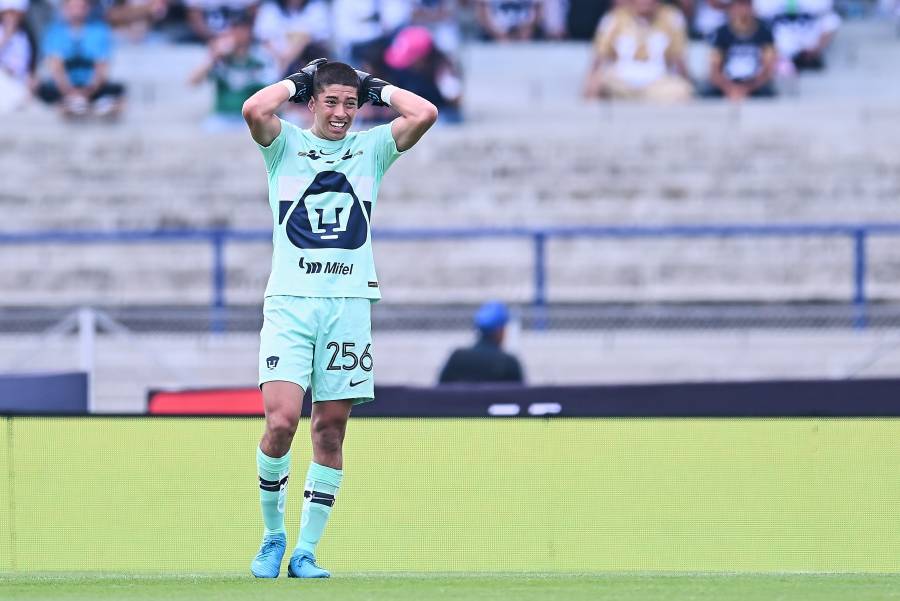 Pumas cae 3-2 ante Pachuca tras errores del portero Rodrigo Parra