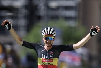 Wellens gana en solitario la 15a etapa del Tour, Pogacar sigue l&iacute;der