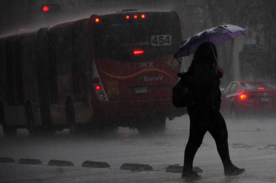 Intensas lluvias en CDMX dejan más de 80 familias damnificadas, alerta en al menos cinco alcaldías