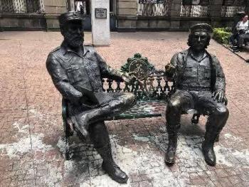 Sheinbaum acusa ilegalidad e intolerancia en retiro de esculturas del Che y Fidel en la Cuauht&eacute;moc