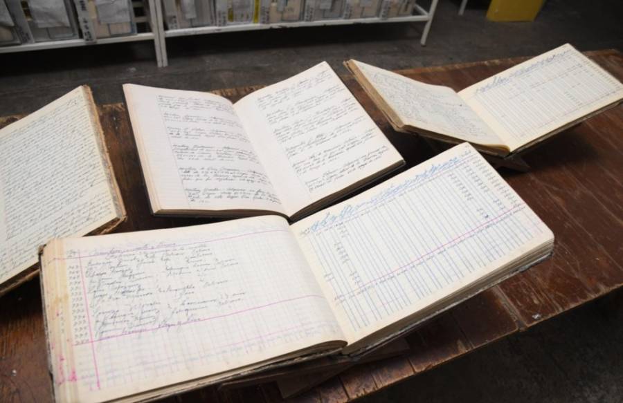Soledad rescata su historia con restauración de libros de más de 70 años