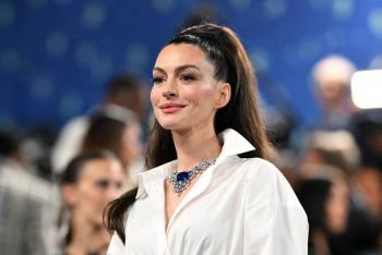 Anne Hathaway deslumbra como Andy Sachs en primer adelanto de 