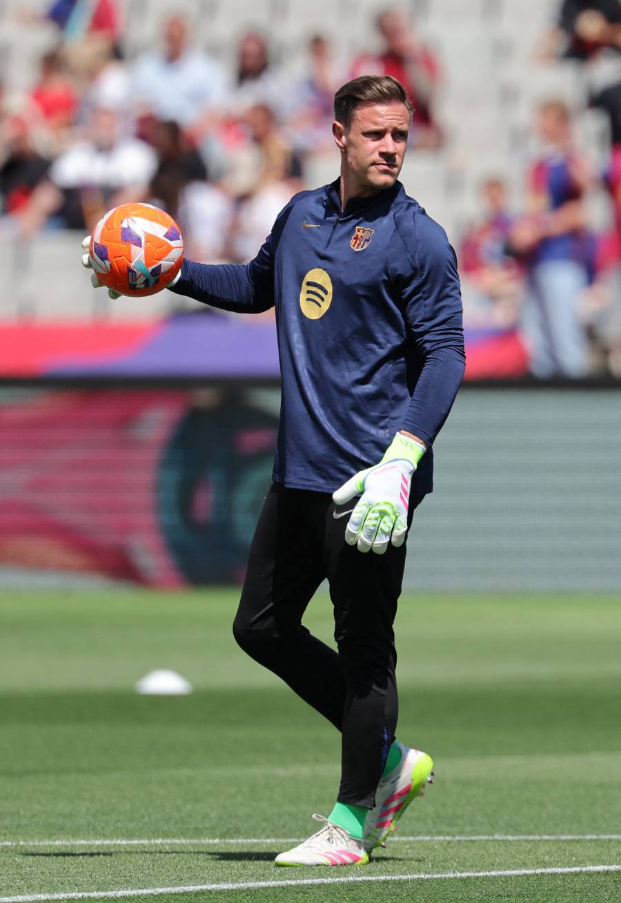 Ter Stegen será baja tres meses con el Barca por una operación de espalda