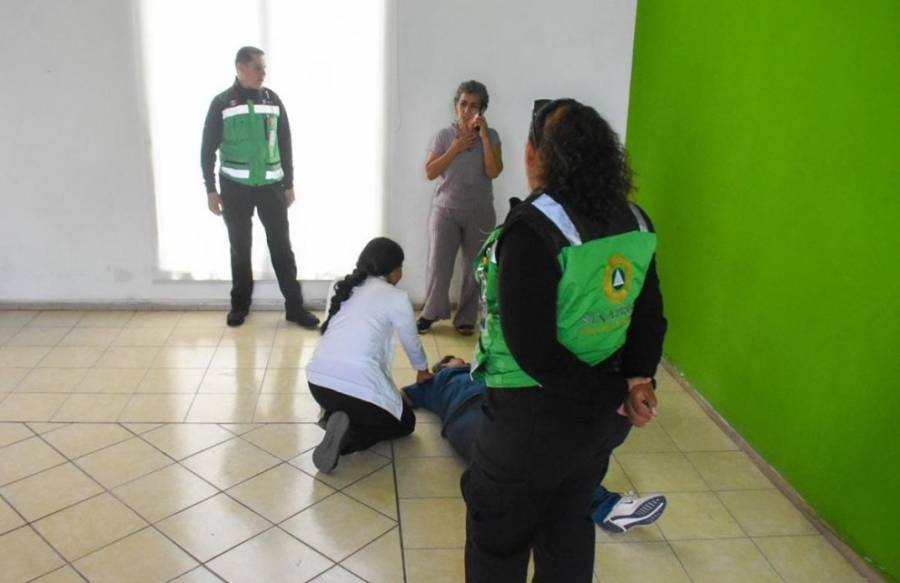 Preparan al personal del DIF Soledad para campamento infantil con capacitación en primeros auxilios
