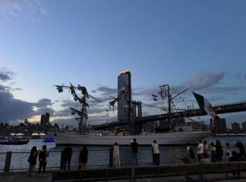 Rinden homenaje en Veracruz a cadetes fallecidos en accidente del buque Cuauht&eacute;moc