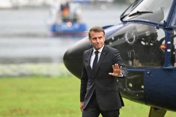 C&oacute;rcega: Macron espera con impaciencia el texto que presentar&aacute; al Parlamento