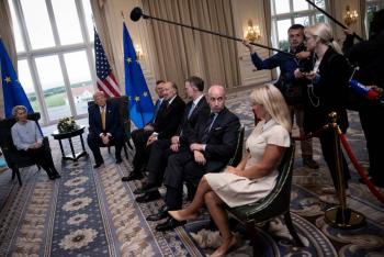 EEUU y la UE acuerdan aranceles de 15% para productos europeos y compras masivas de energ&iacute;a