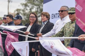 Delfina G&oacute;mez entrega 455 patrullas y motopatrullas para reforzar la seguridad en Ecatepec