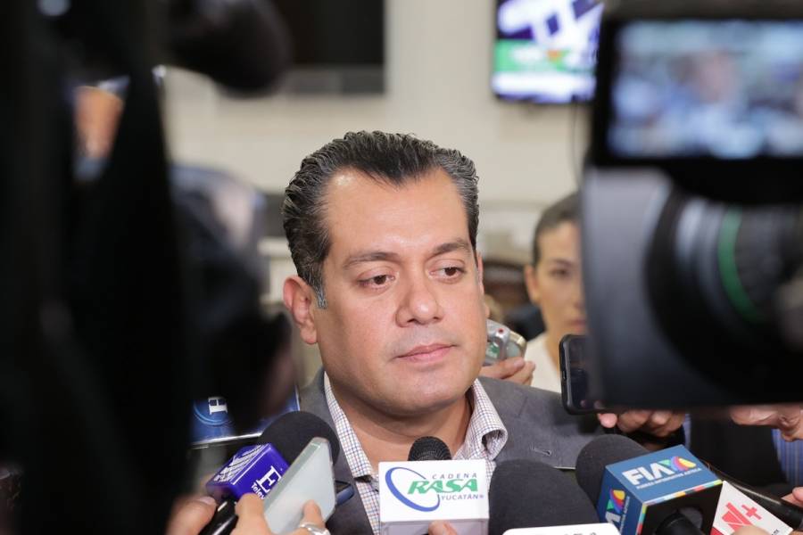 Claudio X. González orquesta una campaña mediática para posicionar el tema de una “supuesta censura”: Sergio Gutiérrez