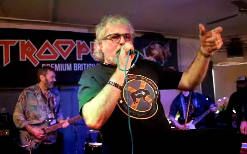 Fallece Paul Mario Day, primer vocalista de Iron Maiden, tras lucha contra el c&aacute;ncer