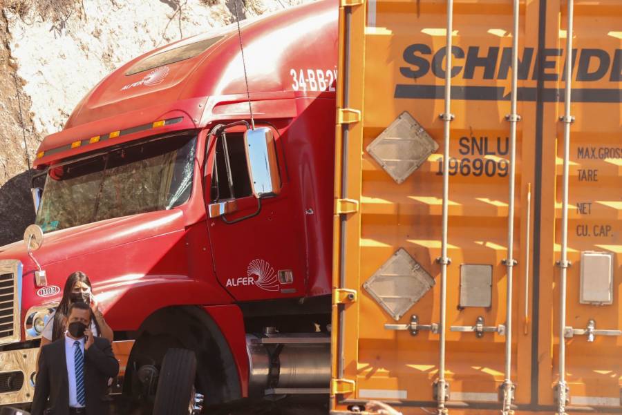 Investiga PGJH homicidio de operador de tráiler en carretera México-Tuxpan