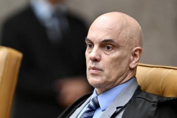 Juez de juicio contra Bolsonaro se planta ante 