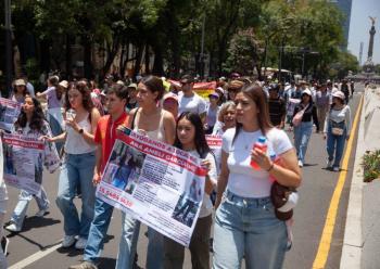 Familiares y colectivos marchan en CDMX para exigir la localización de Ana Amelí García