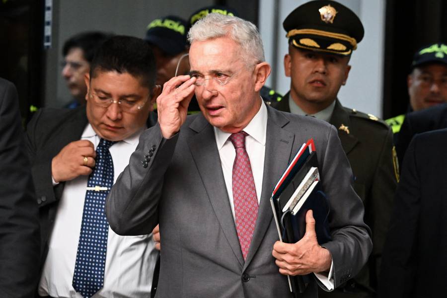 Expresidente Uribe pide apelar en libertad su sentencia en Colombia