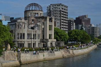 Hiroshima llama a abandonar las armas nucleares 80 años después de la bomba atómica