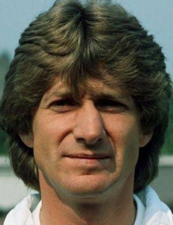 Fallece el futbolista alemán Frank Mill, campeón del mundo en 1990