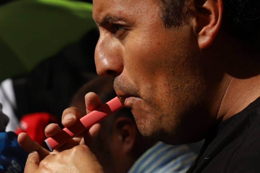 Congreso CDMX: Buscan prohibir cigarrillos electrónicos y vapeadores