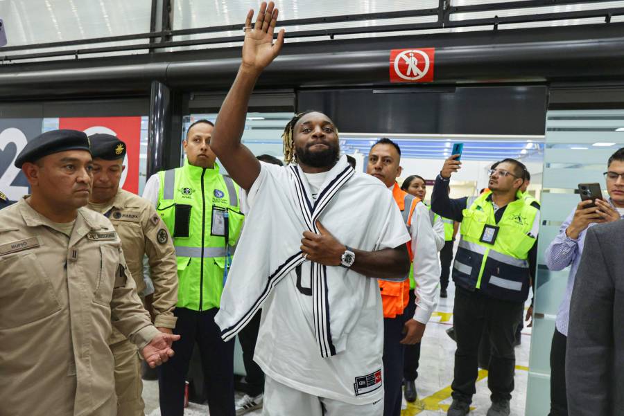 Allan Saint-Maximin llega a la CDMX para cerrar su fichaje con el Club América