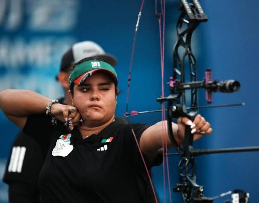 Andrea Maya Becerra conquista oro en tiro con arco compuesto 