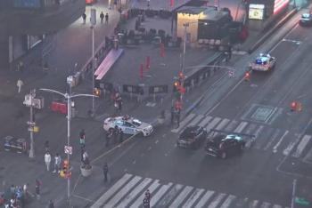Tiroteo en Times Square deja tres heridos; sospechoso detenido