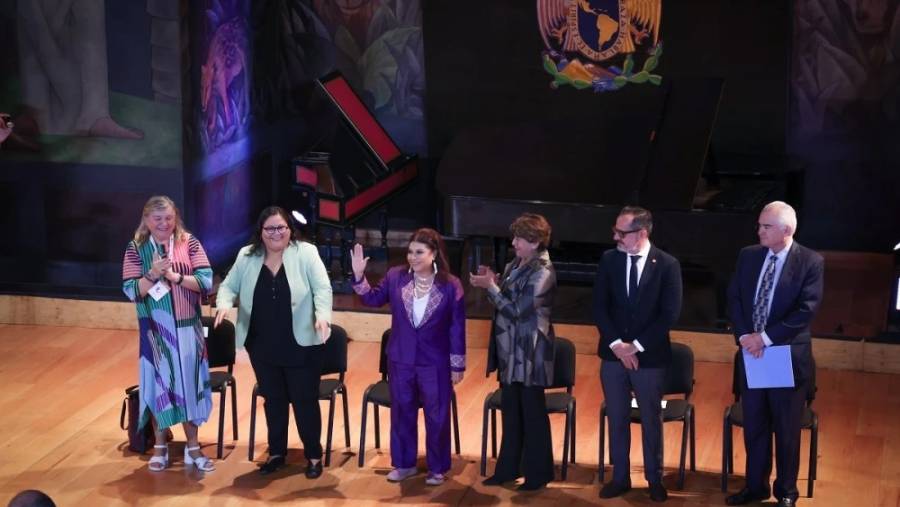 Clara Brugada propone ley para reconocer el cuidado como derecho humano en la CDMX  