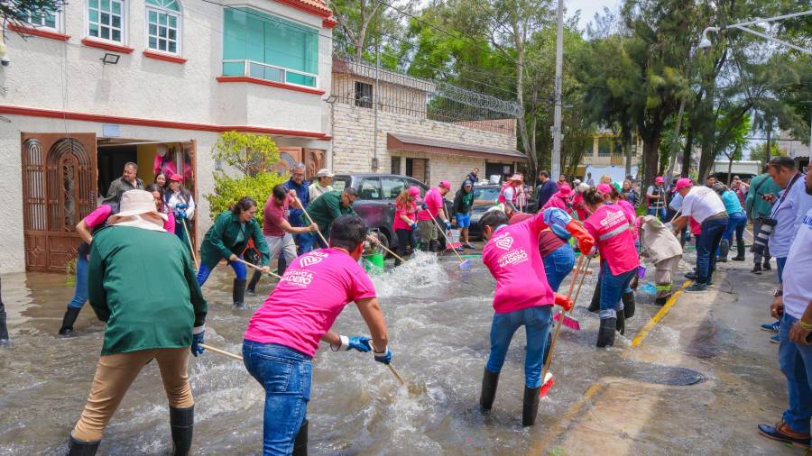 Janecarlo Lozano coordina operativo tras inundaciones en Gustavo A. Madero