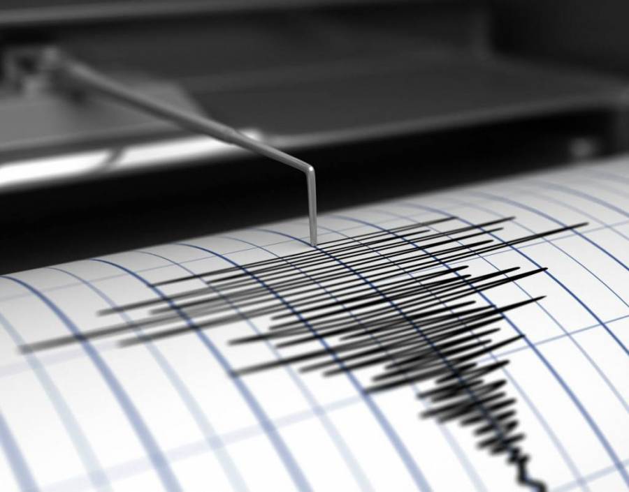 Un sismo de magnitud 6.3 sacude el este de Indonesia