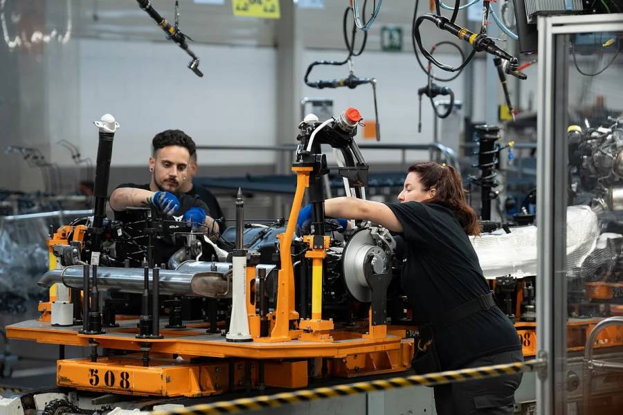 Cae la producción industrial en México durante junio