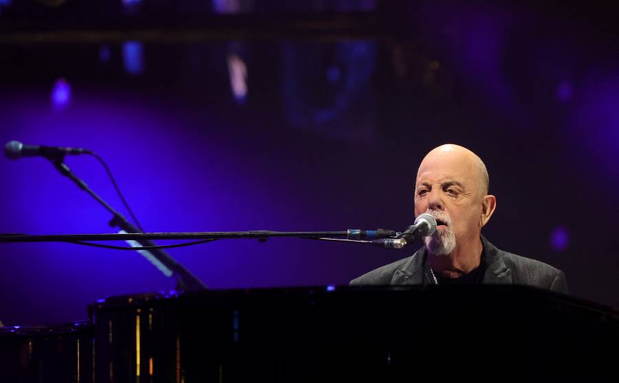 Billy Joel subastará colección de motocicletas debido a afección cerebral 