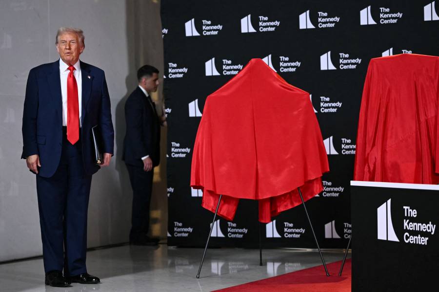 Trump elige a Stallone y Gloria Gaynor para los premios del Kennedy Center