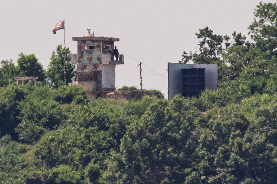 Corea del Norte niega haber retirado los portavoces de propaganda en la frontera