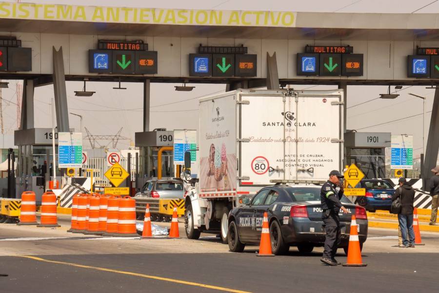 Vecinos de Tultitl&aacute;n liberan caseta en la M&eacute;xico–Quer&eacute;taro en protesta por regularizaci&oacute;n de predios