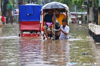 Al menos 34 muertos dejan las inundaciones de Cachemira en India