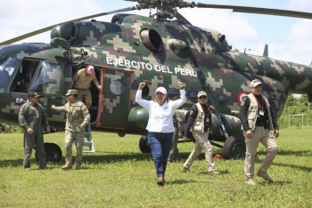 Boluarte env&iacute;a duro mensaje a Colombia desde isla en disputa en la Amazon&iacute;a