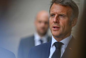 Macron denuncia el 