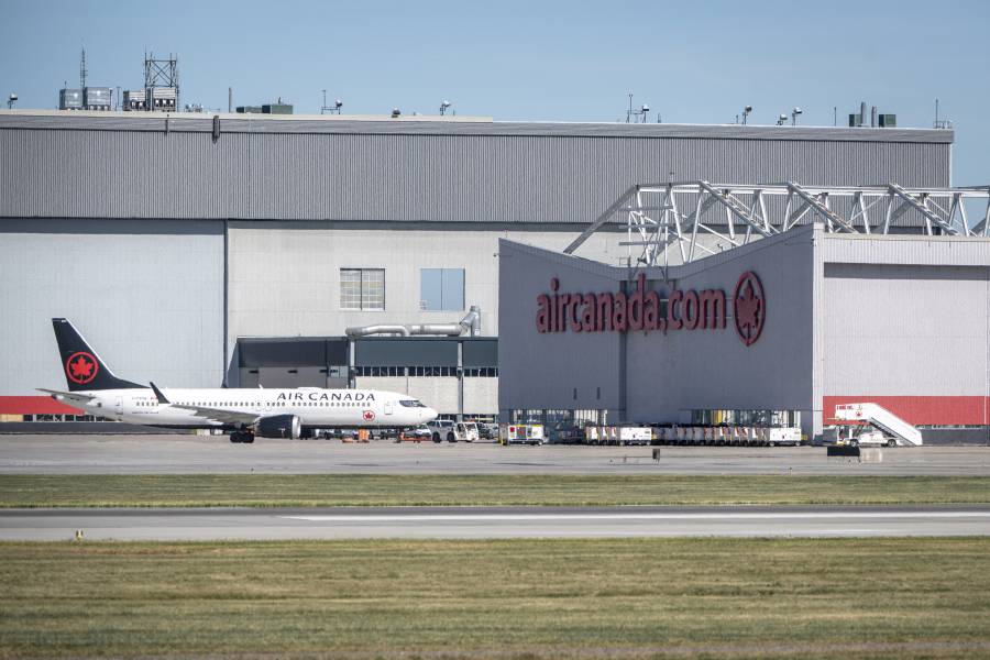 Gobierno de Canadá interviene para detener huelga de empresa de aviación