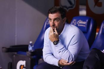 Pablo Guede renuncia como DT del Puebla